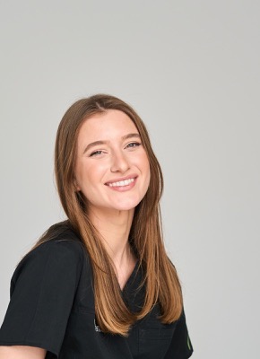 Dr. Anca Laura Constantin